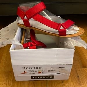 Red sandals women’s sz 7